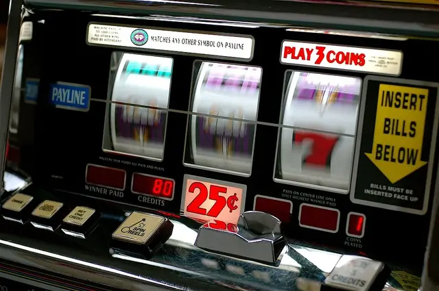 Slot machine reels